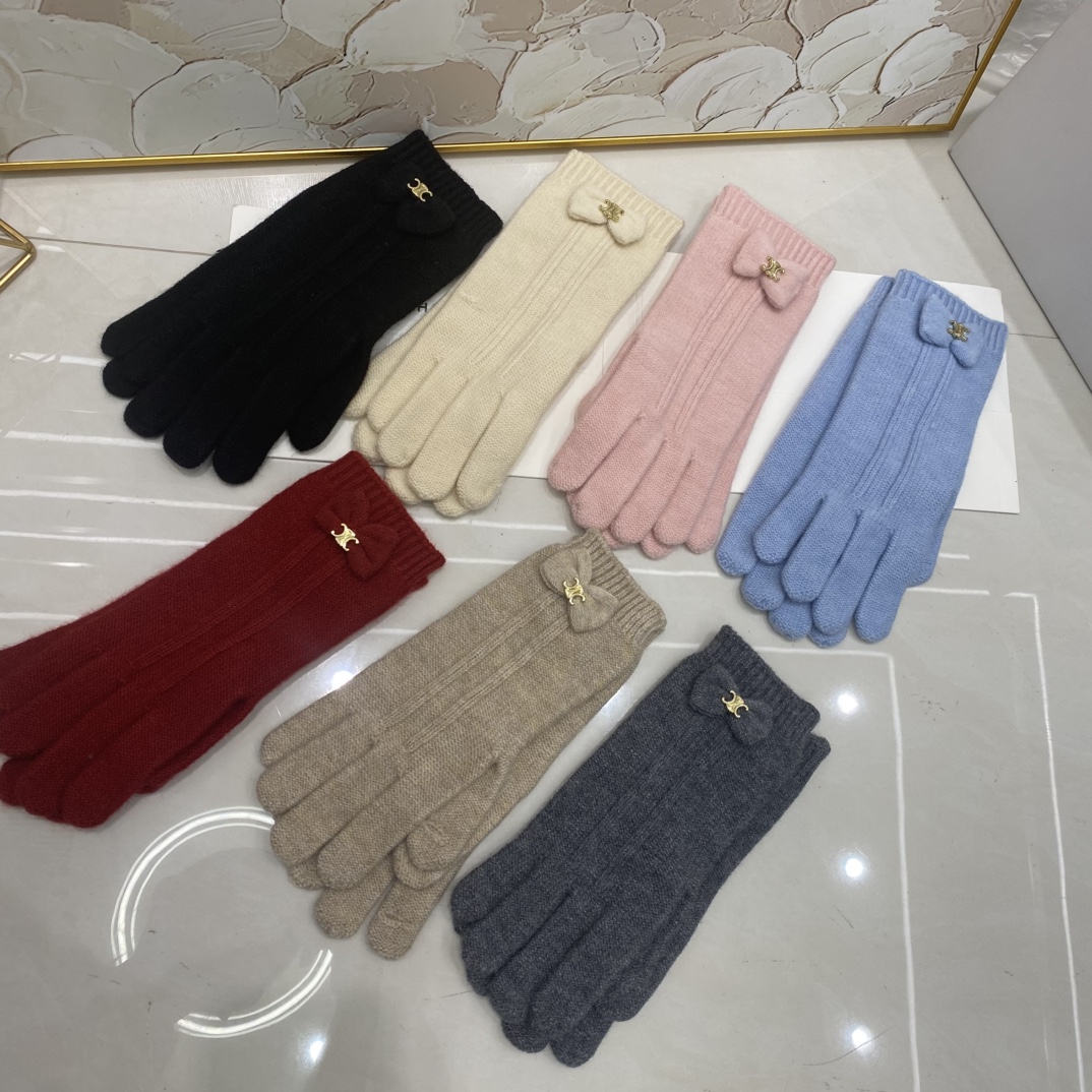 سيلين قفاز صوف .