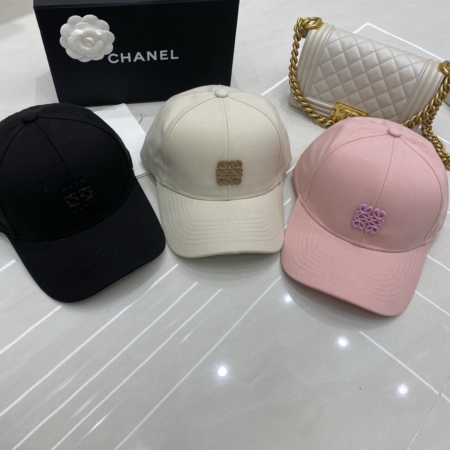 NO:365110,Loewe Loewe Baseball hat Fisherman hat Baseball hat Knit hat, hat, loewe, loewe, espadrilles, hatsLoewe罗意威 棒球帽帽子渔夫帽棒球帽针织帽,帽子,loewe,loewe,espadrilles,hats,hat