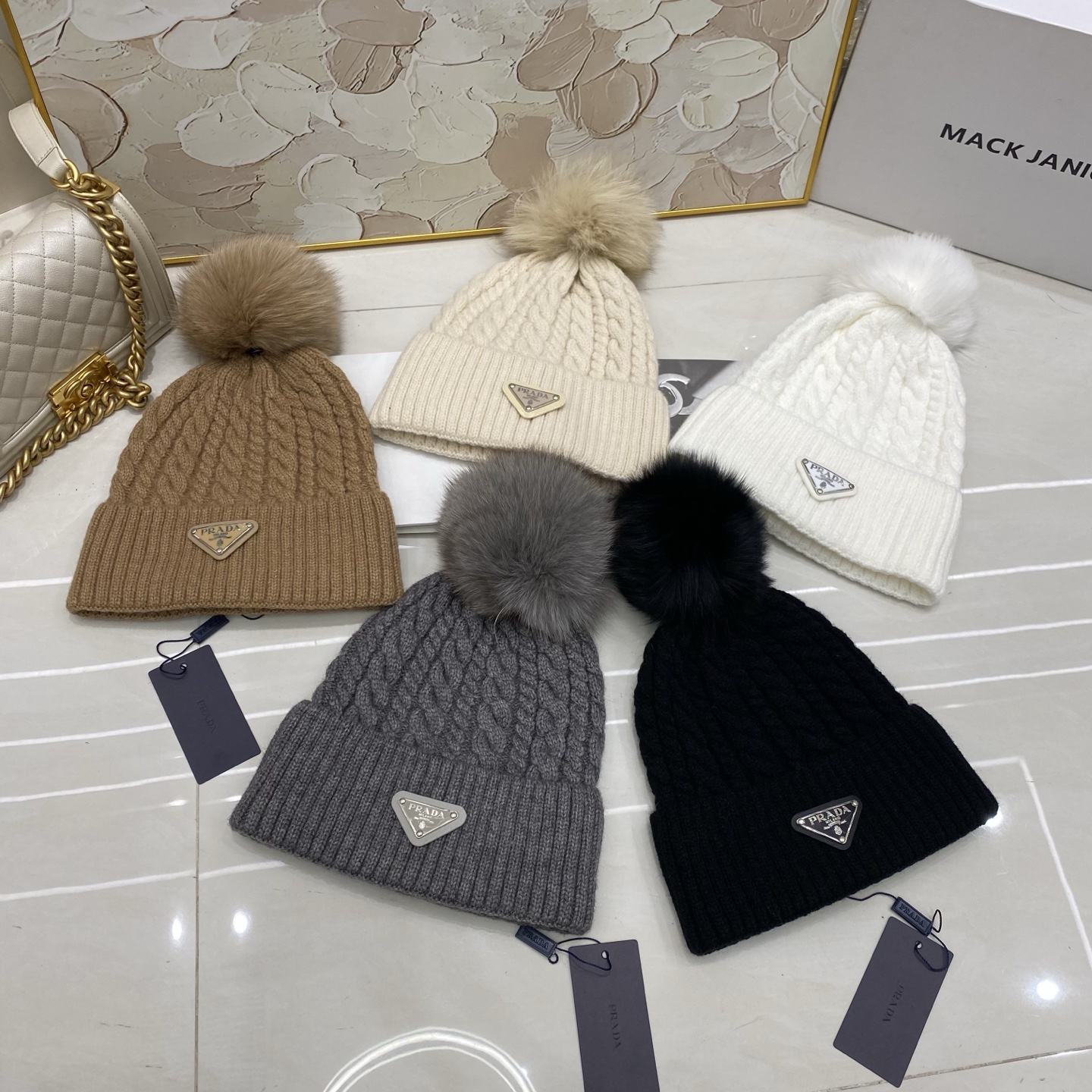 NO:552842,PRADA cashmere knitted hat bucket hat baseball cap knitted hat, hat, prada, espadrilles, hats19860909PRADA 羊绒针织帽帽子渔夫帽棒球帽针织帽,帽子,prada,espadrilles,hats,hat