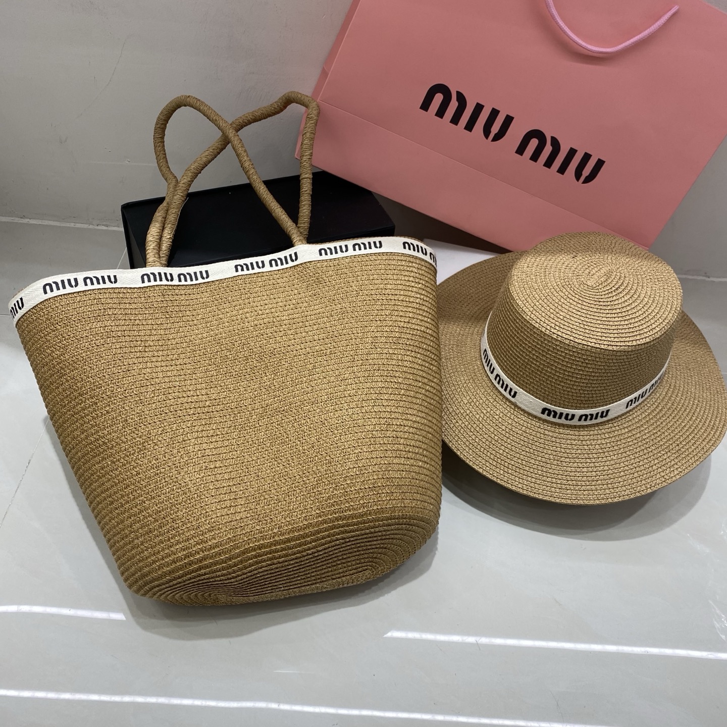 미우미우 모자 120012 Miu Miu Cap