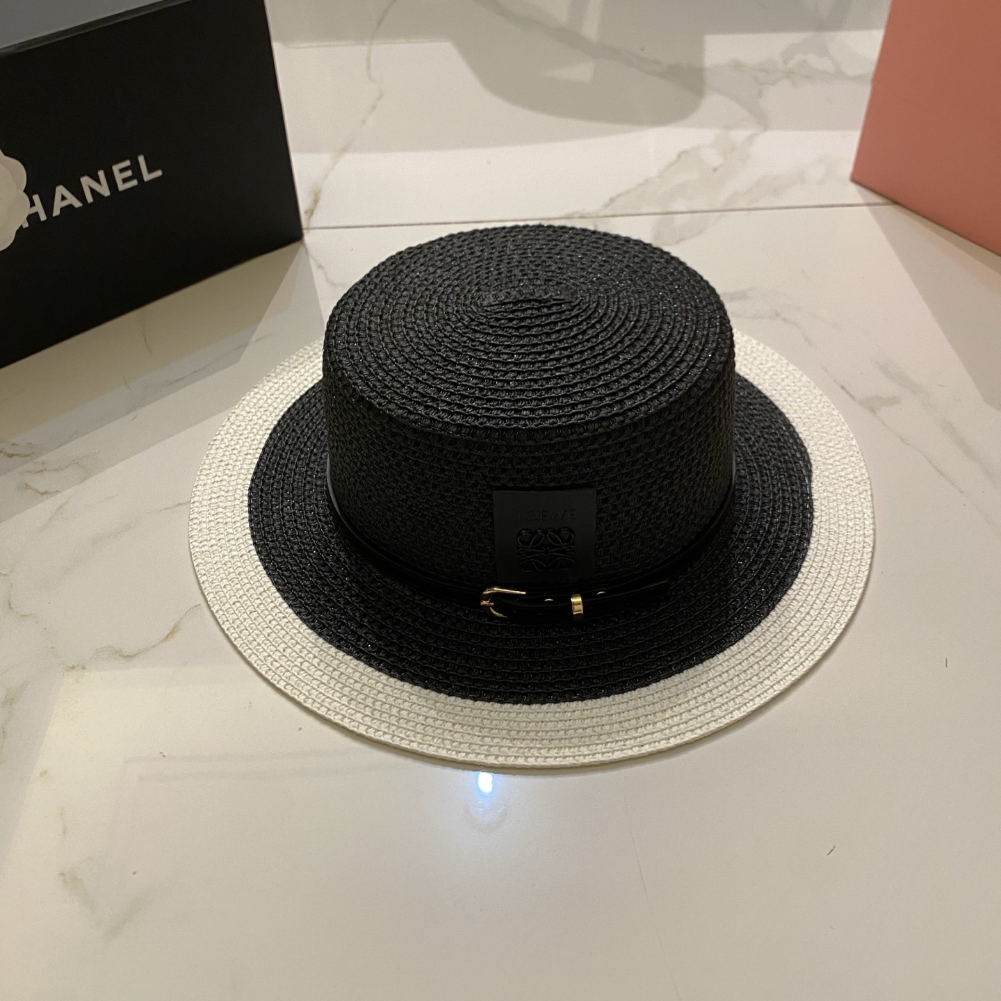 Loewe 镂空平顶帽