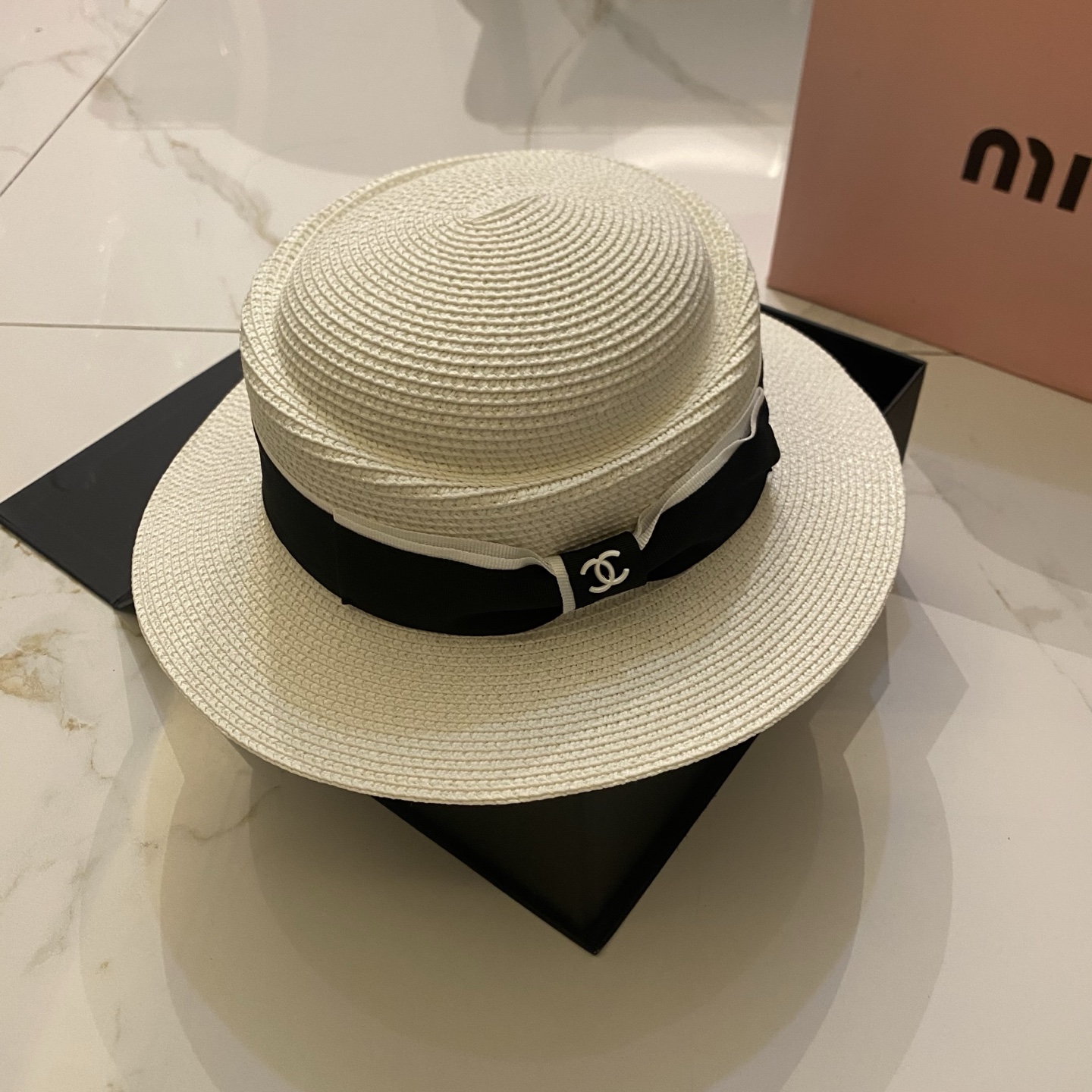 CHANEL 经典蝴蝶结小圆帽 优雅气质女神出游必备单品🖤