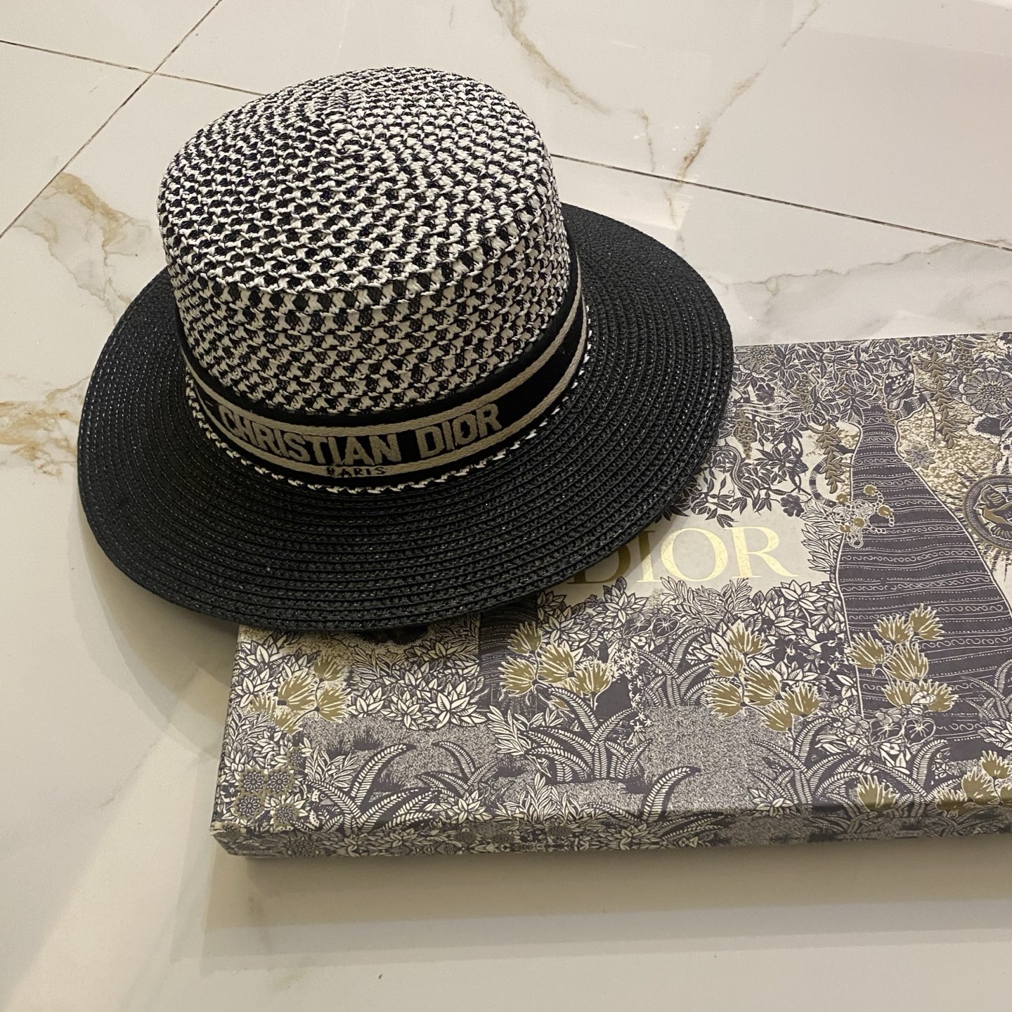 DIOR 新款平顶帽