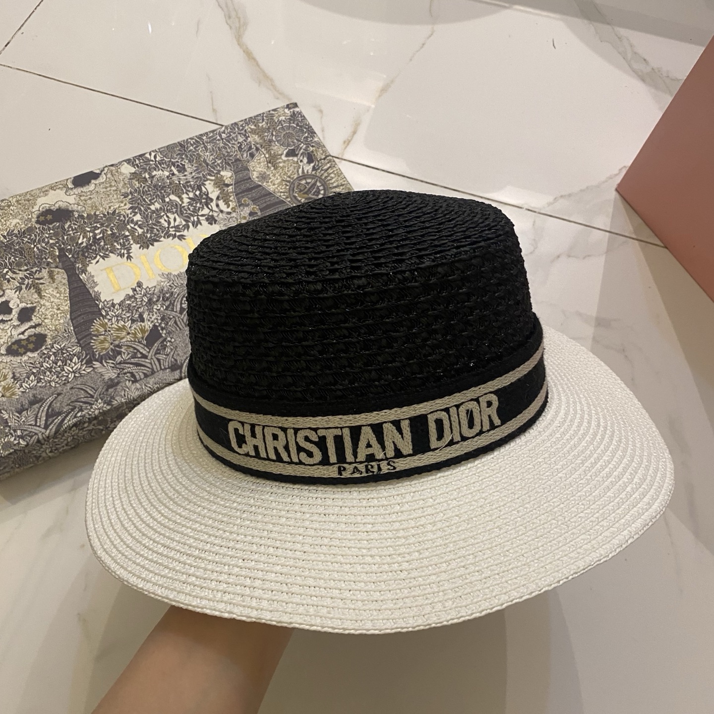 DIOR 新款平顶帽