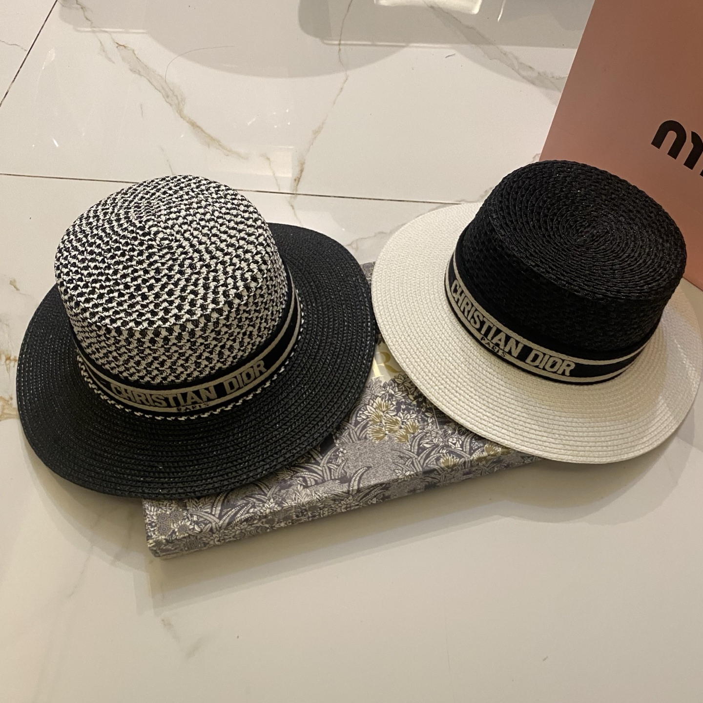 DIOR 新款平顶帽