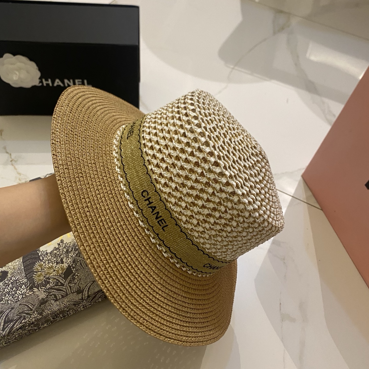 CHANEL 新款平顶帽
