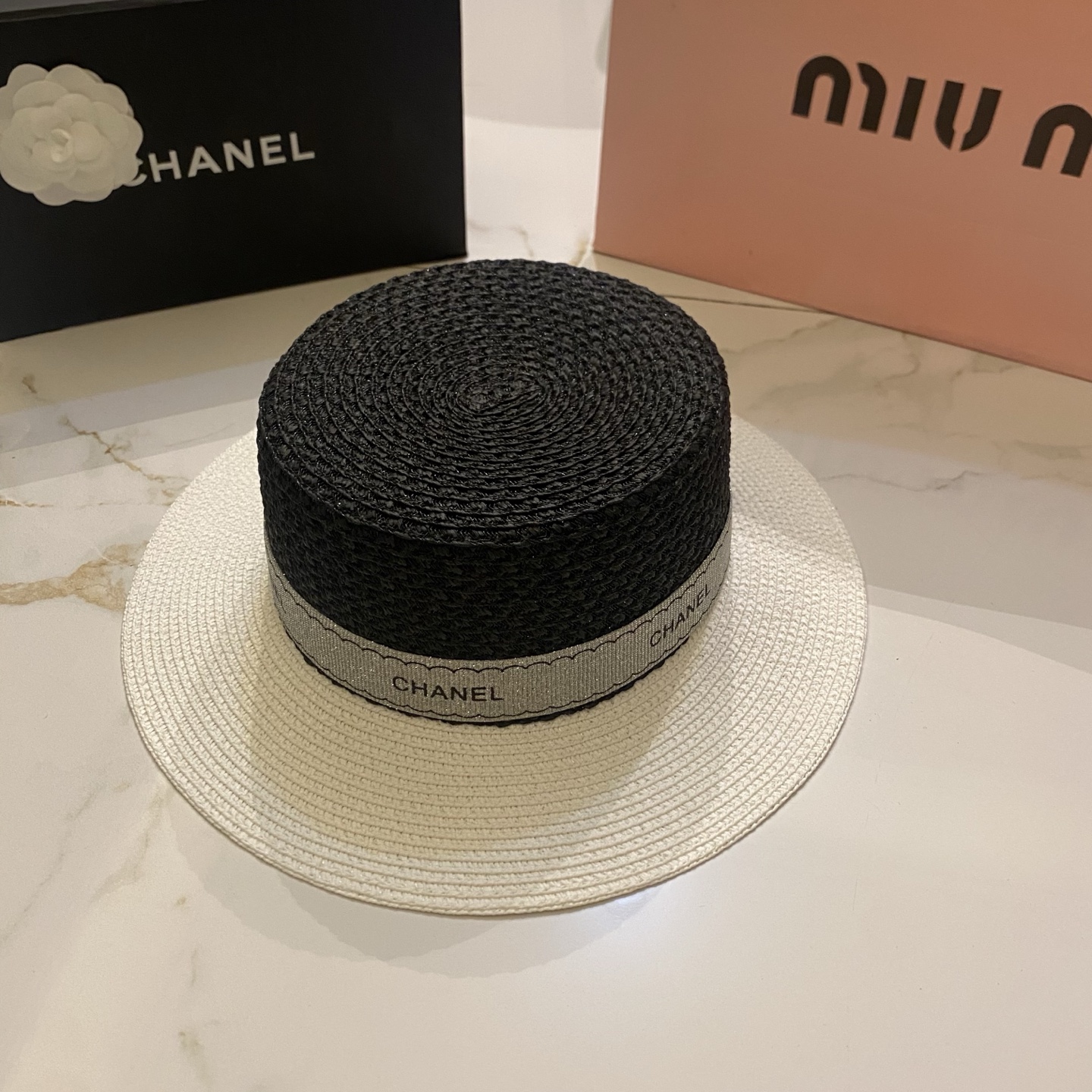 CHANEL 新款平顶帽