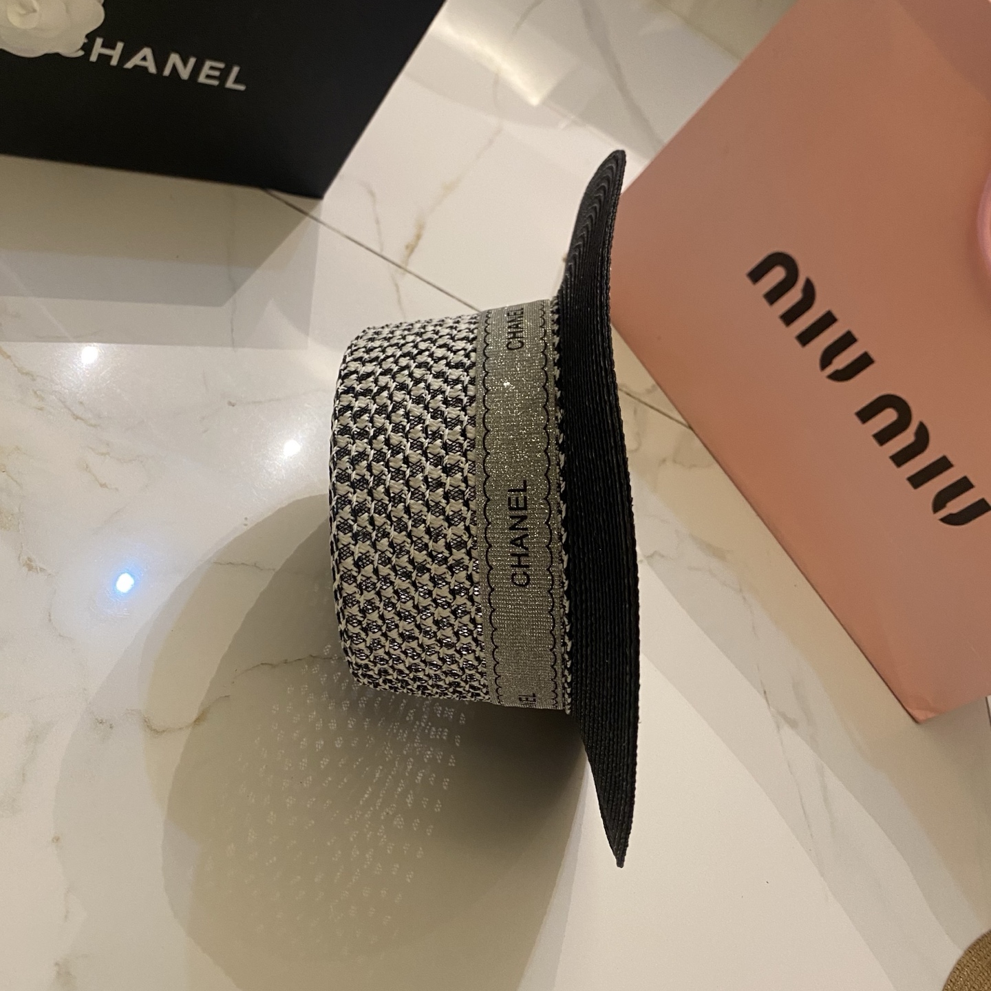 CHANEL 新款平顶帽