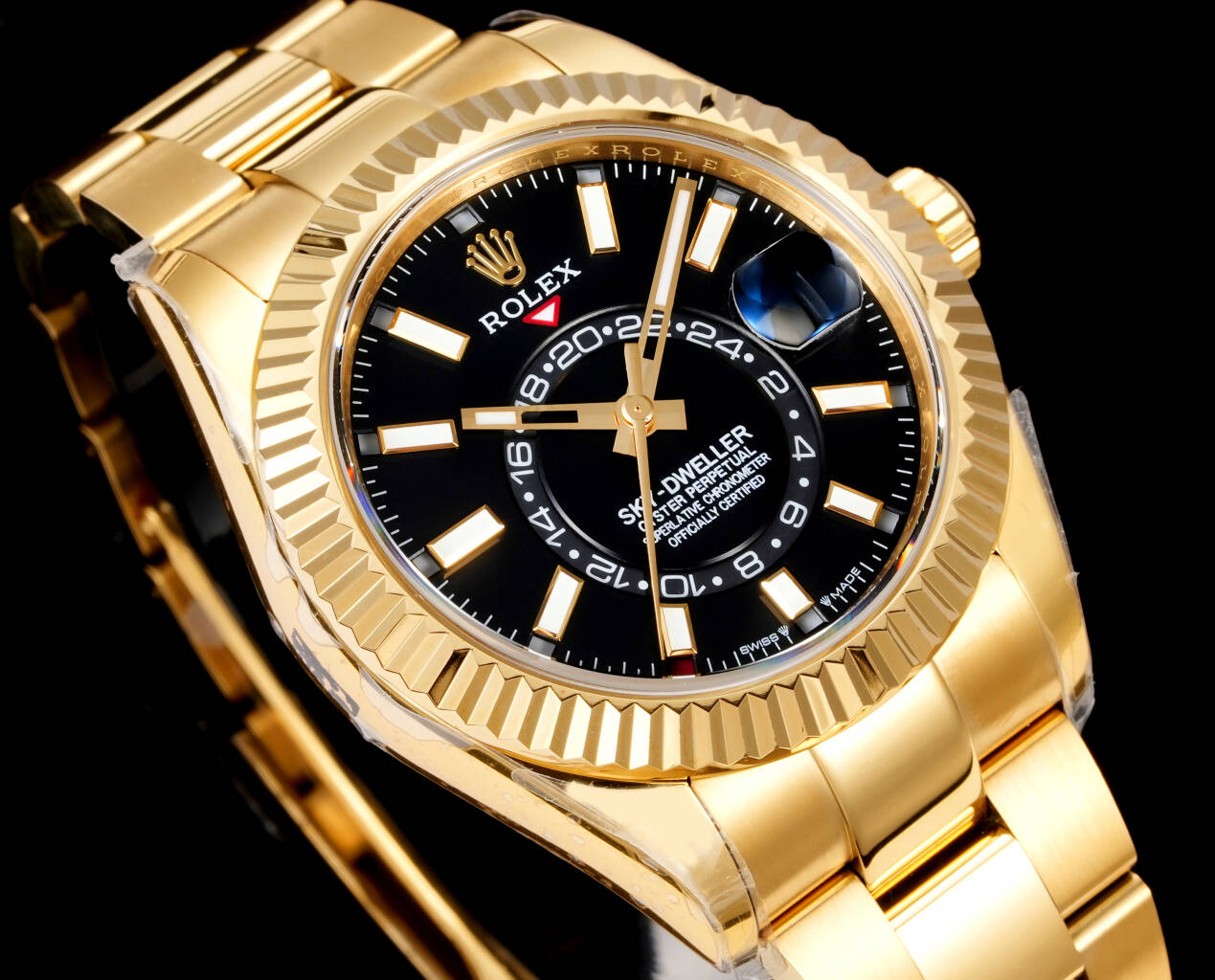 Rolex（劳力士） Style Beige Watches Lookbook Reference image 2