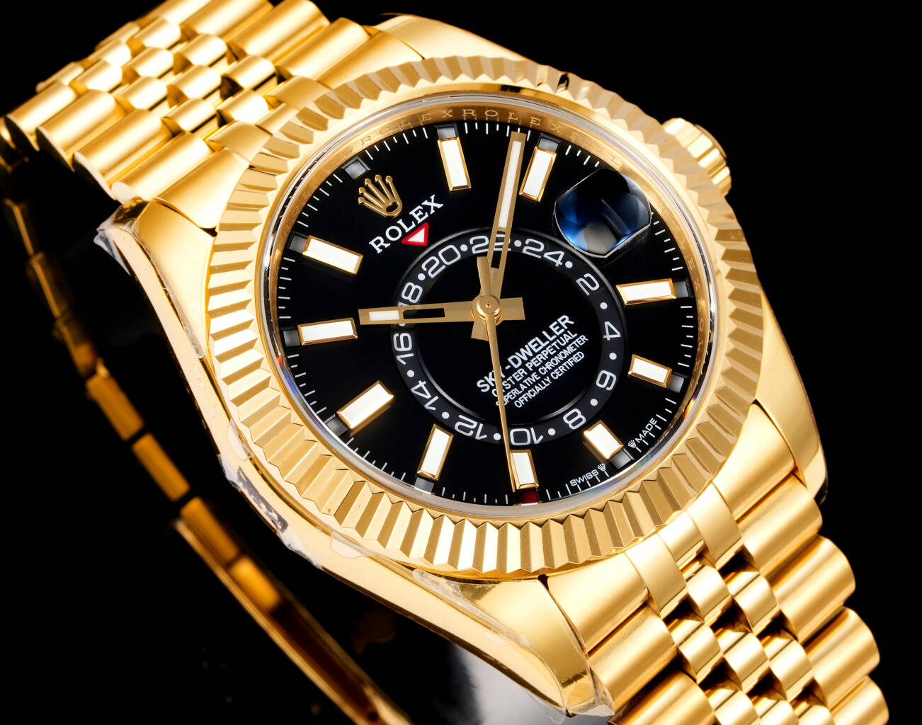 Rolex（劳力士） Style Beige Watches Lookbook Reference image 2
