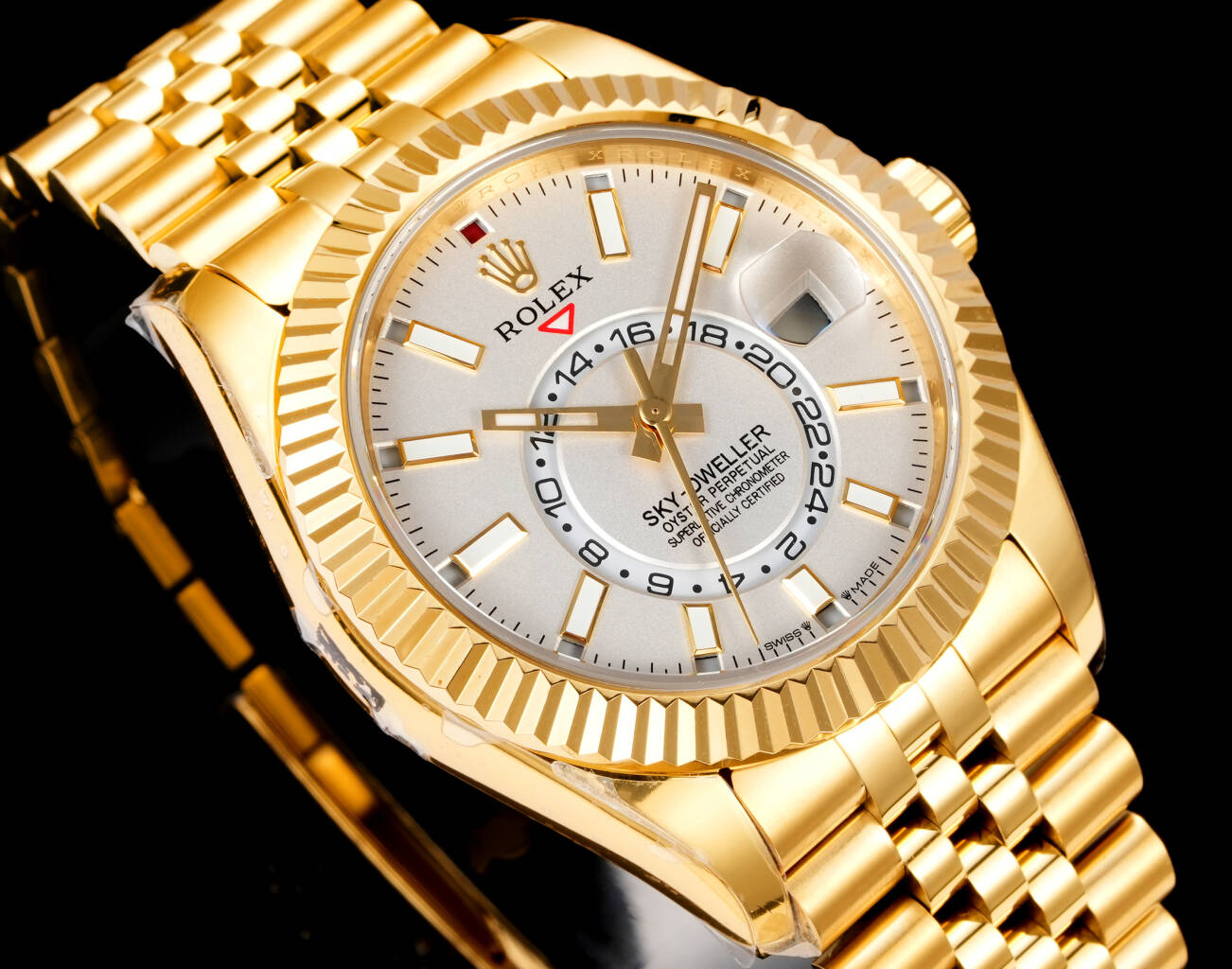 Rolex（劳力士） Style Beige Watches Lookbook Reference image 2