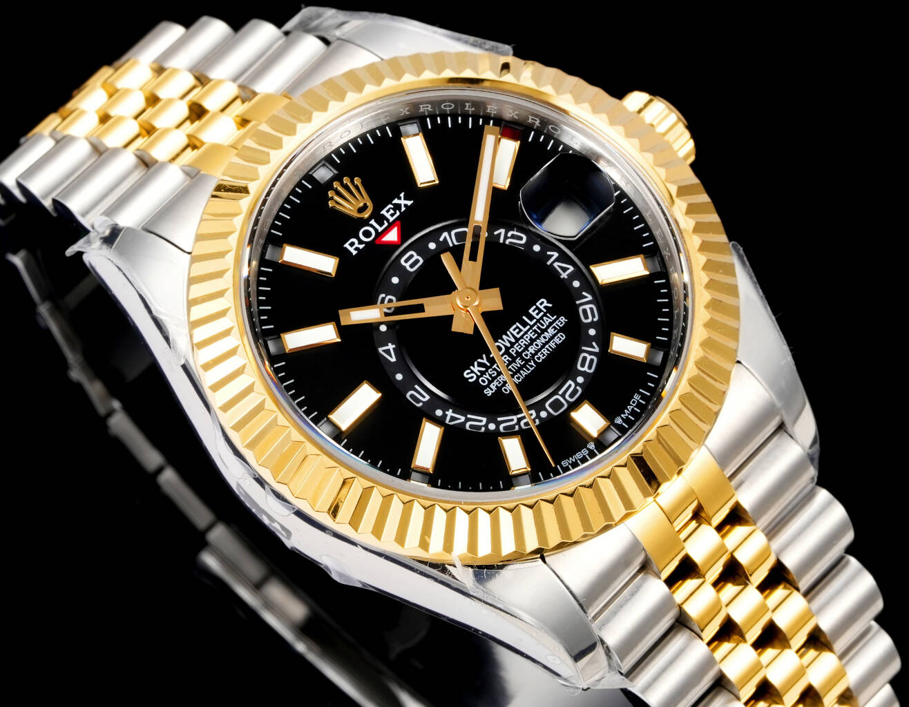 Rolex（劳力士） Style Beige Watches Lookbook Reference image 2