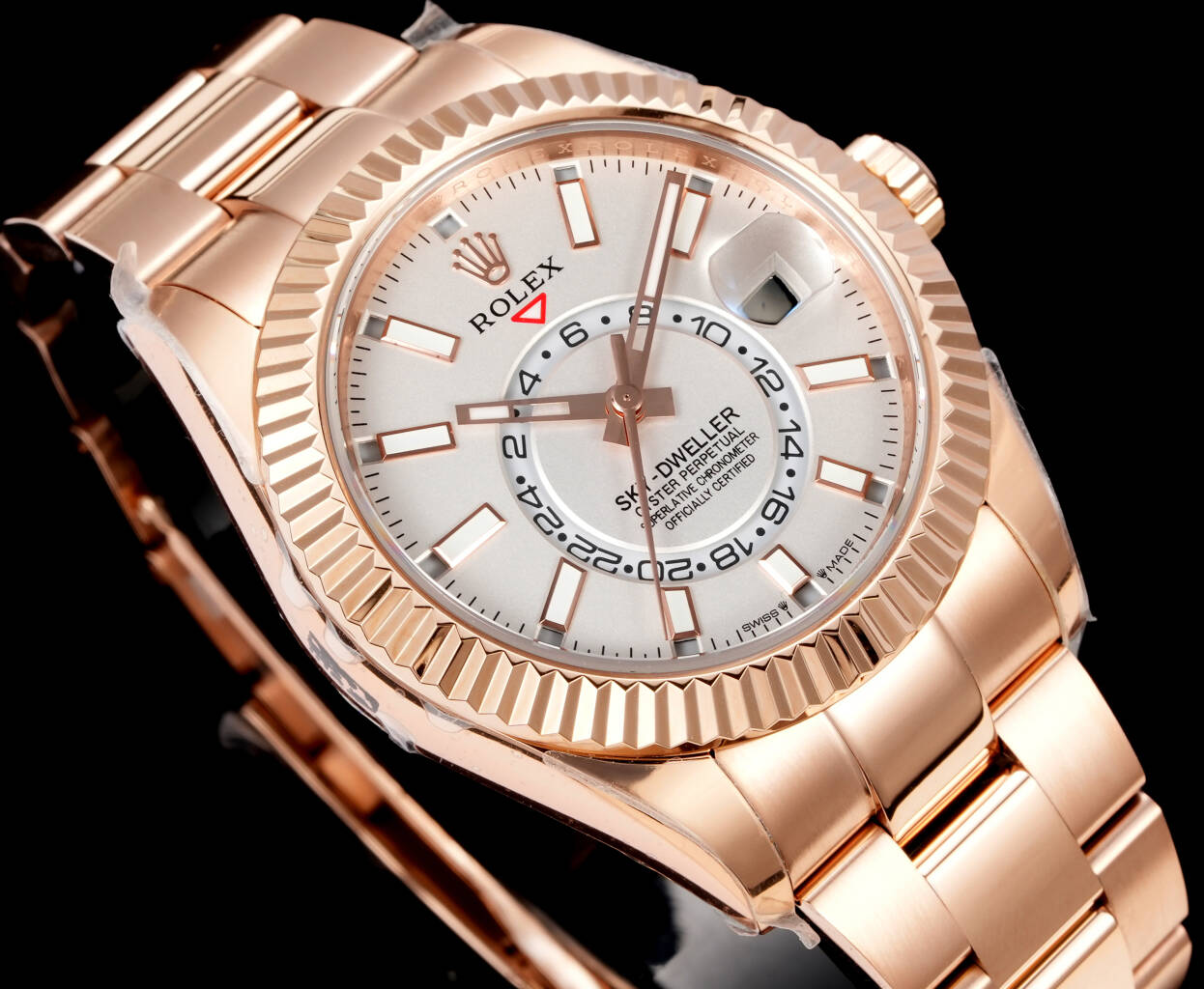 Rolex（劳力士） Style Beige Watches Lookbook Reference image 2