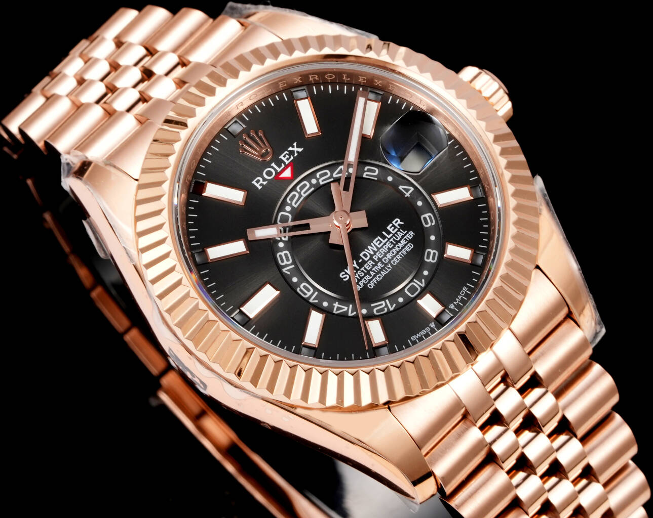Rolex（劳力士） Style Beige Watches Lookbook Reference image 2
