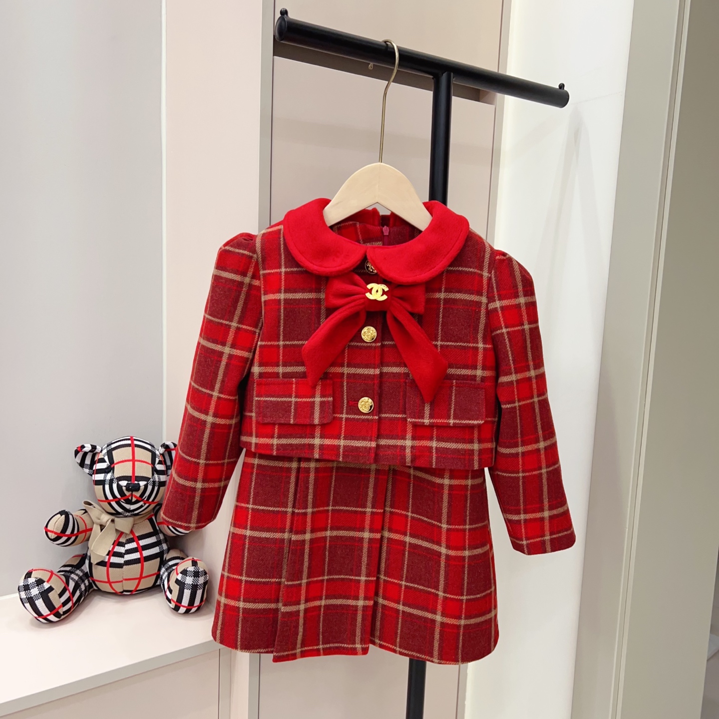 _dxt9s8NmWHiBA_yRpoxFjnffPuldHVMkM7d6WzQ