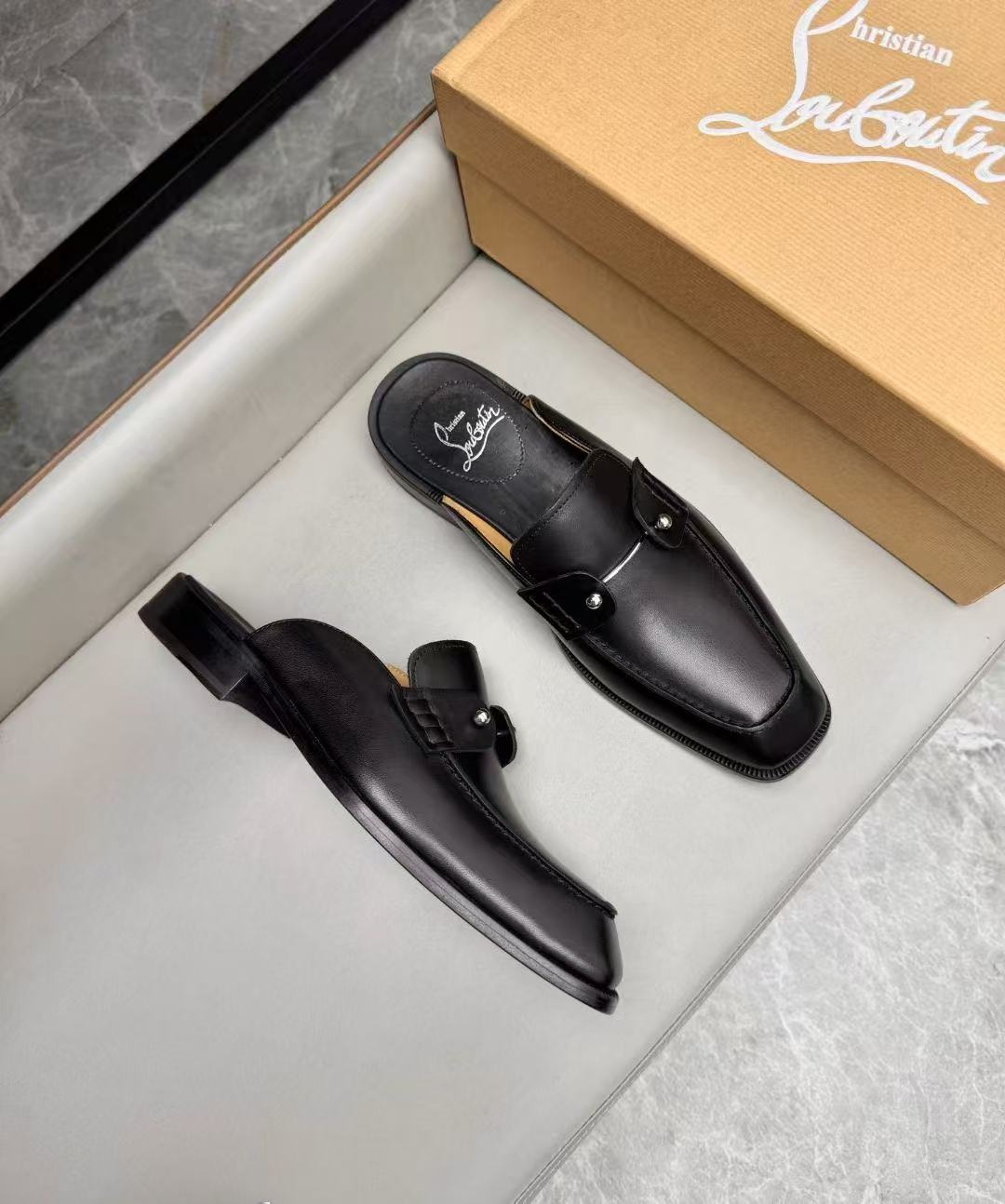 Christian Louboutin（cl男） Style Leather Men's Shoes Lookbook Reference image 2