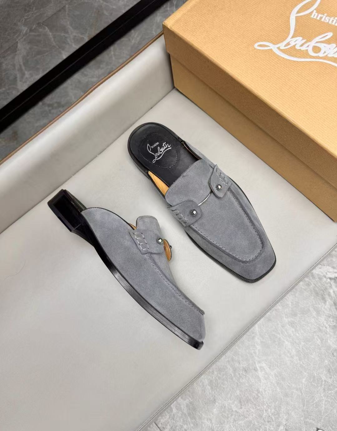 Christian Louboutin（cl男） Style Leather Men's Shoes Lookbook Reference image 2