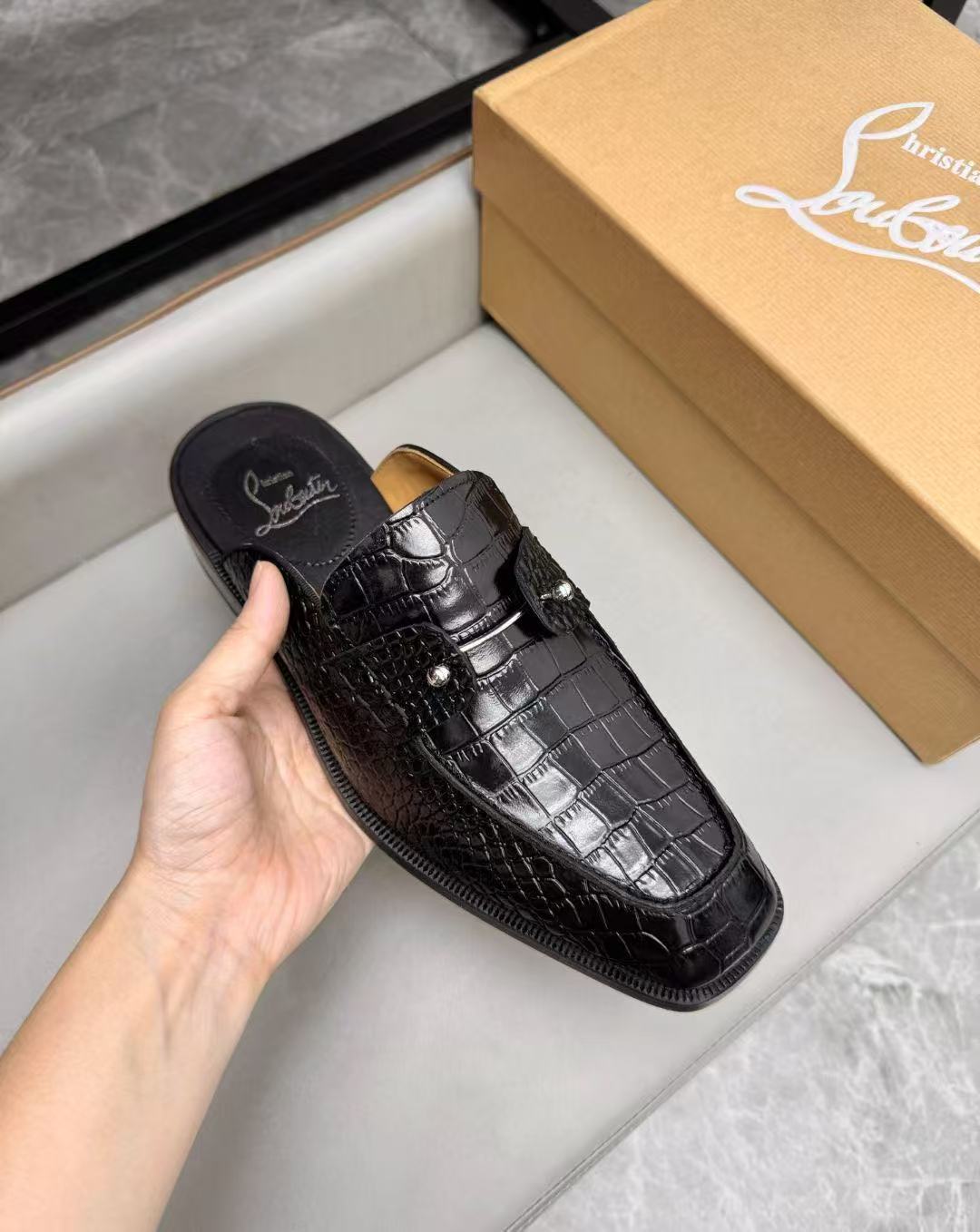 Christian Louboutin Style Leather Men's Shoes Men's Shoes Men's Shoes detail image 7 from source 782755