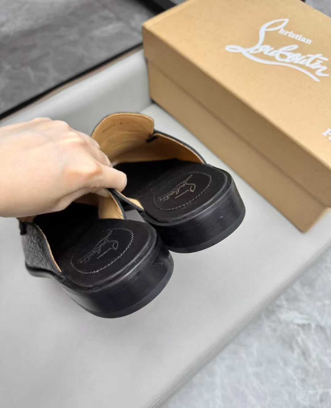 Christian Louboutin Style Leather Men's Shoes Men's Shoes Men's Shoes detail image 5 from source 782755