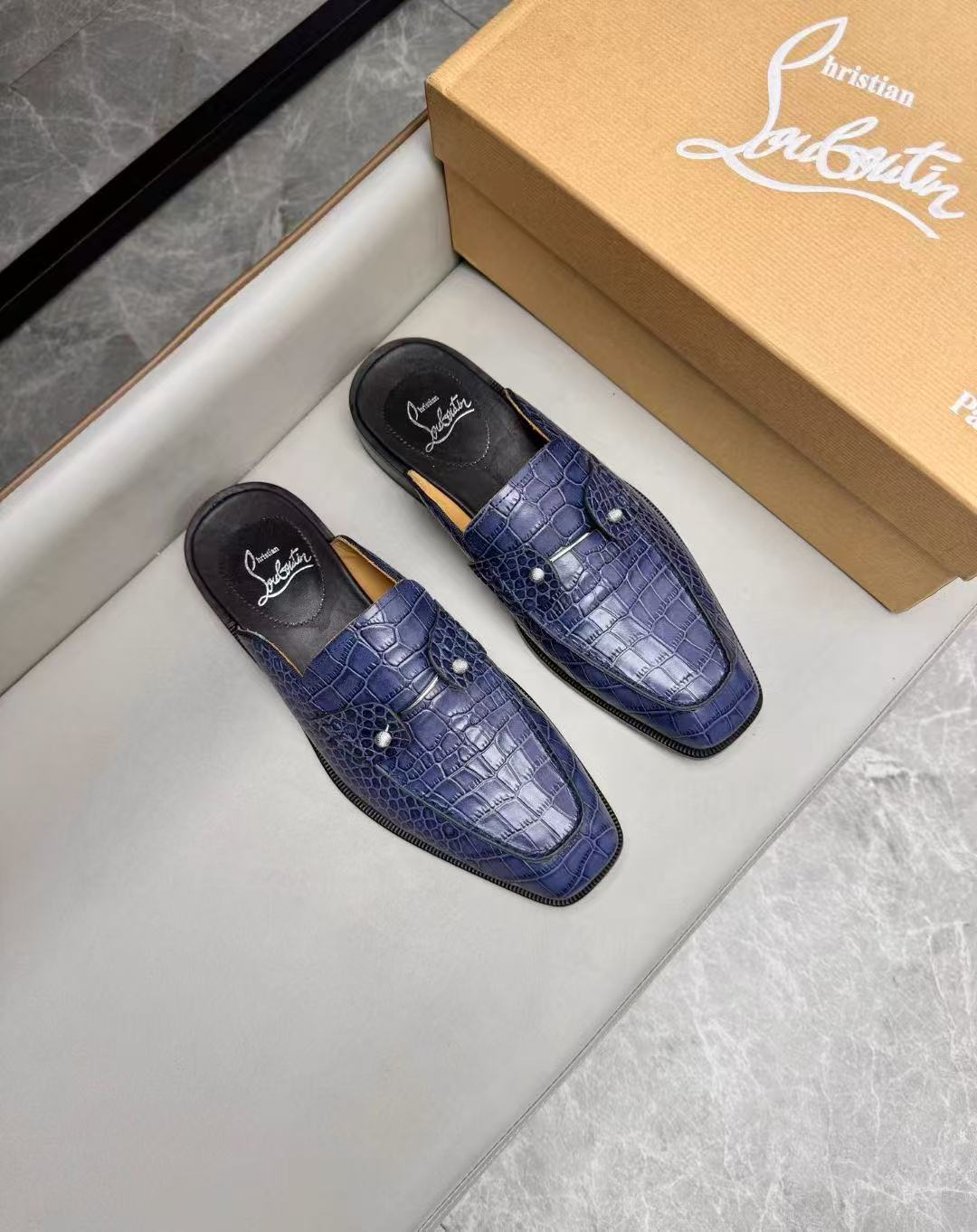 Christian Louboutin（cl男） Style Leather Men's Shoes Lookbook Reference image 1