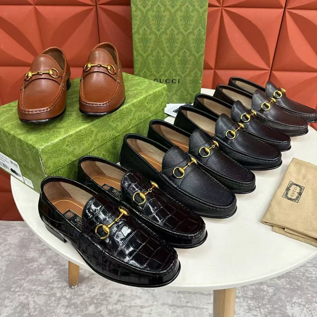 GUCCI 男士馬衔扣乐福鞋 - 高級感溢れるデザインと快適性
