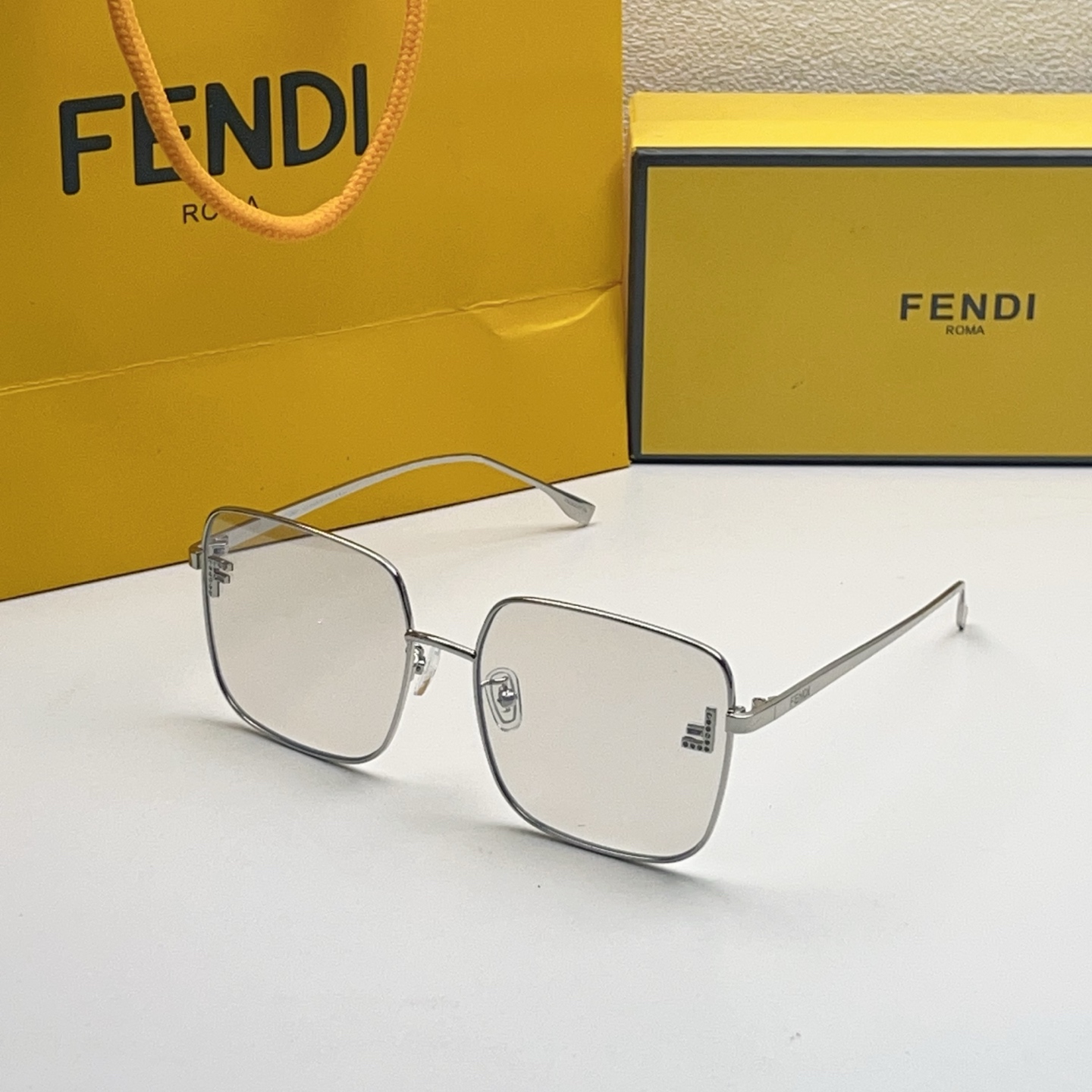 FENDI Eyewear FE4076U Metal Square Frame
