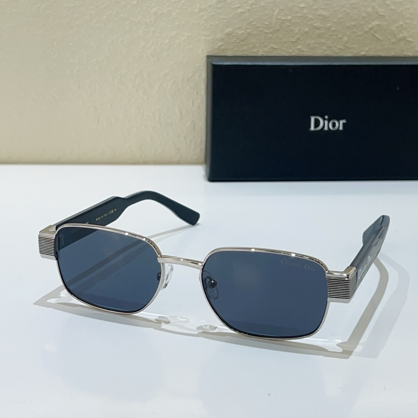 DIOR 太阳镜 金属 矩形