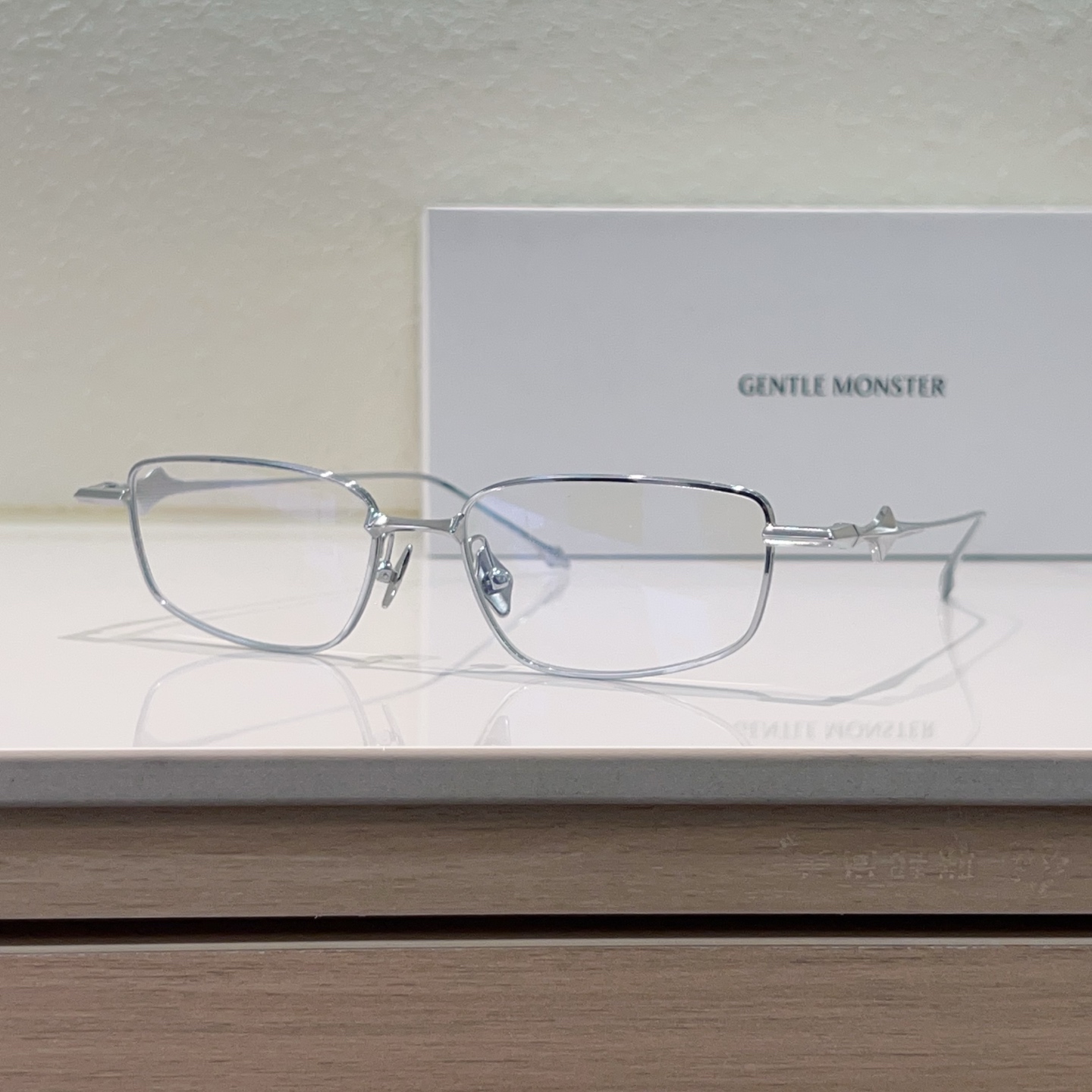 GENTLE MONSTER Pure Titanium Rectangular Optical Frame
