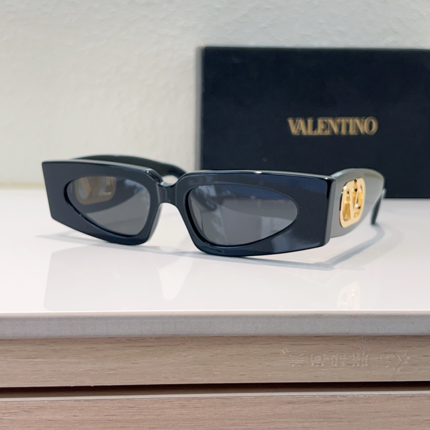 VALENTINO Sunglasses Acetate Black Narrow Frame