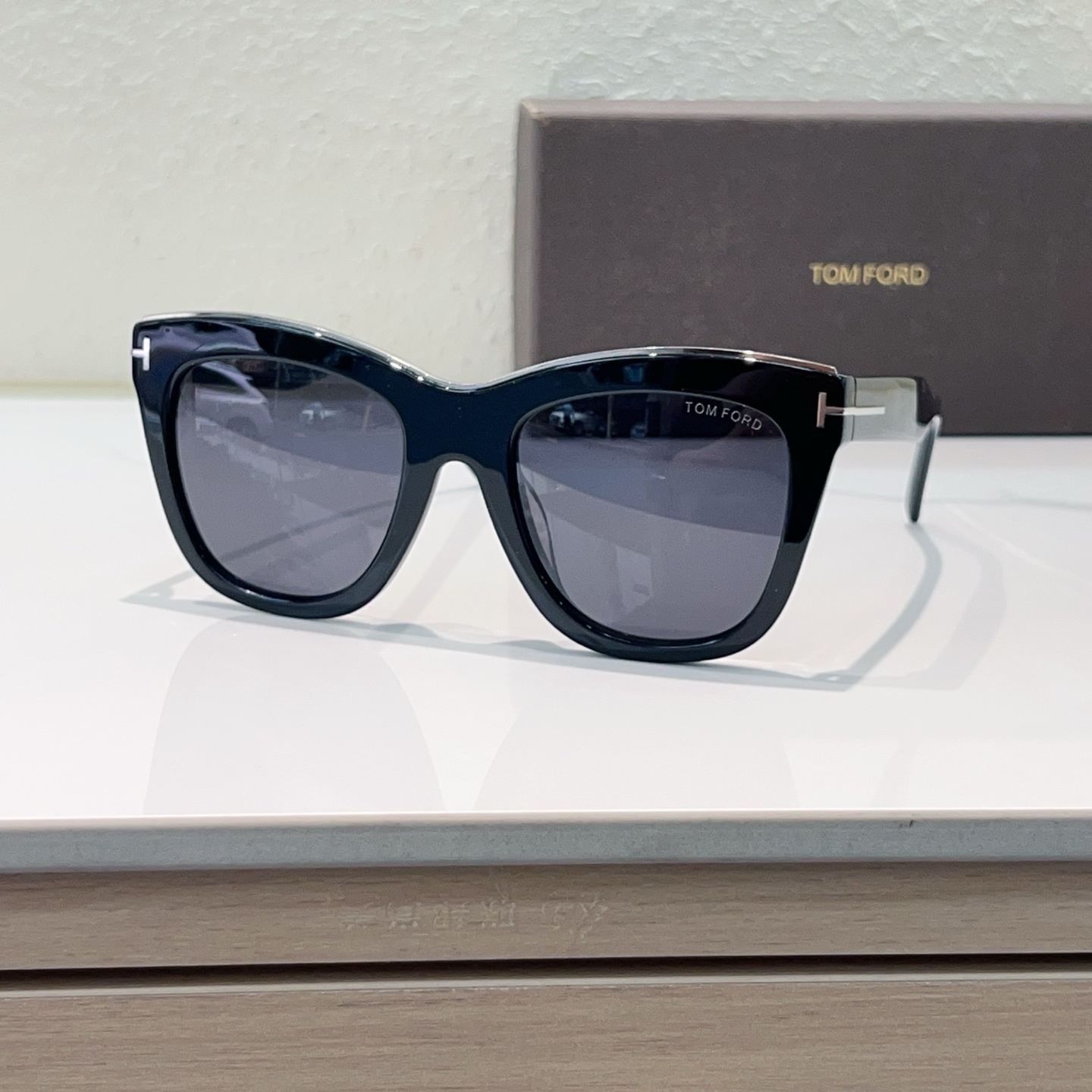TOM FORD FT0685 Acetate Cat-Eye Sunglasses
