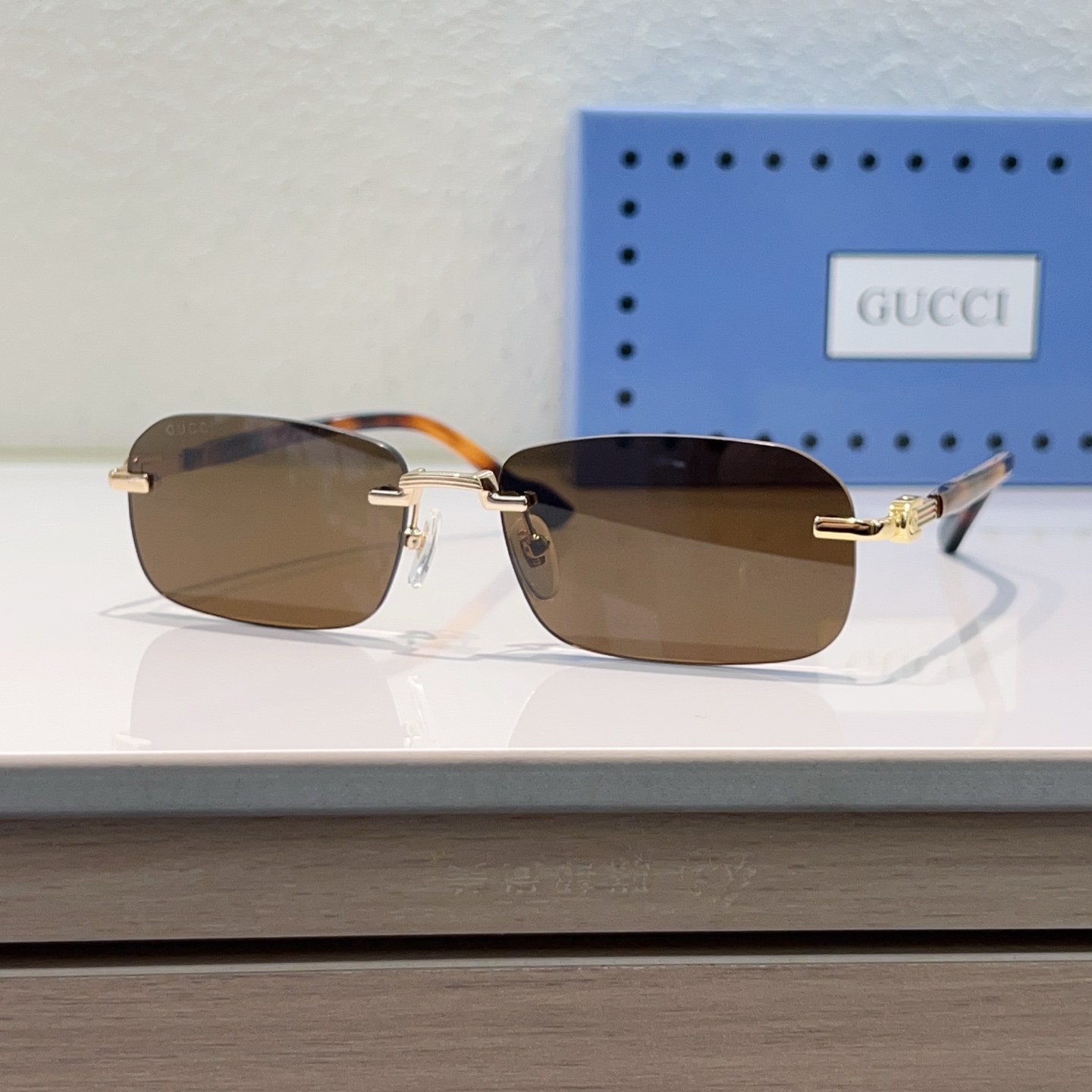 Gucci 08510548Gucci MODEL：GG1221S SIZE：56口16-140