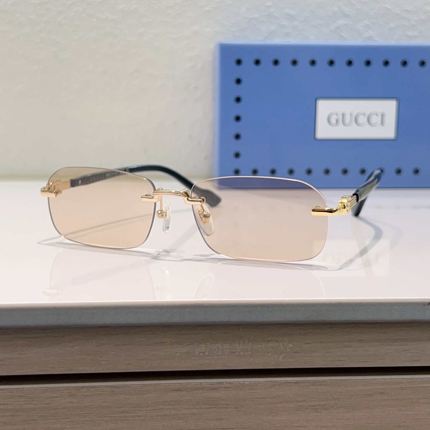 Gucci 08510548Gucci MODEL：GG1221S SIZE：56口16-140