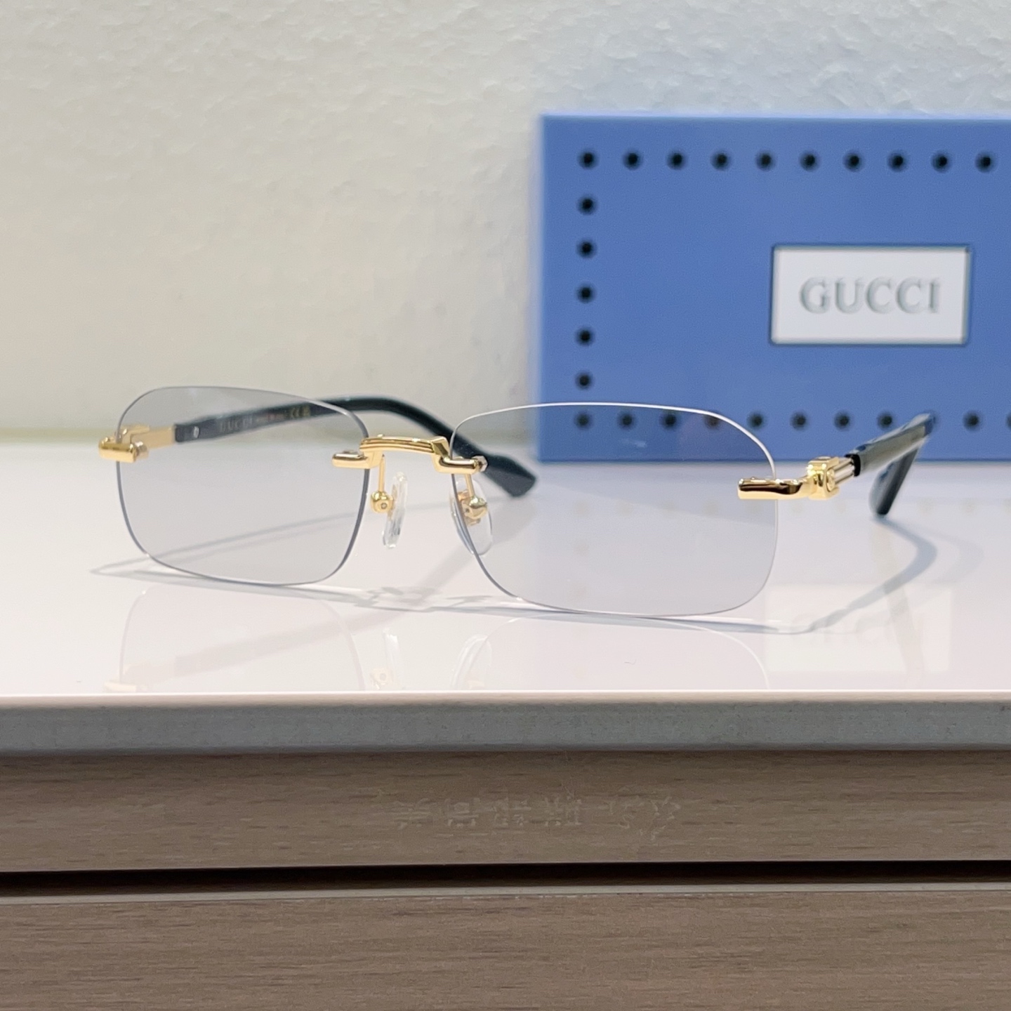 Gucci 08510548Gucci MODEL：GG1221S SIZE：56口16-140