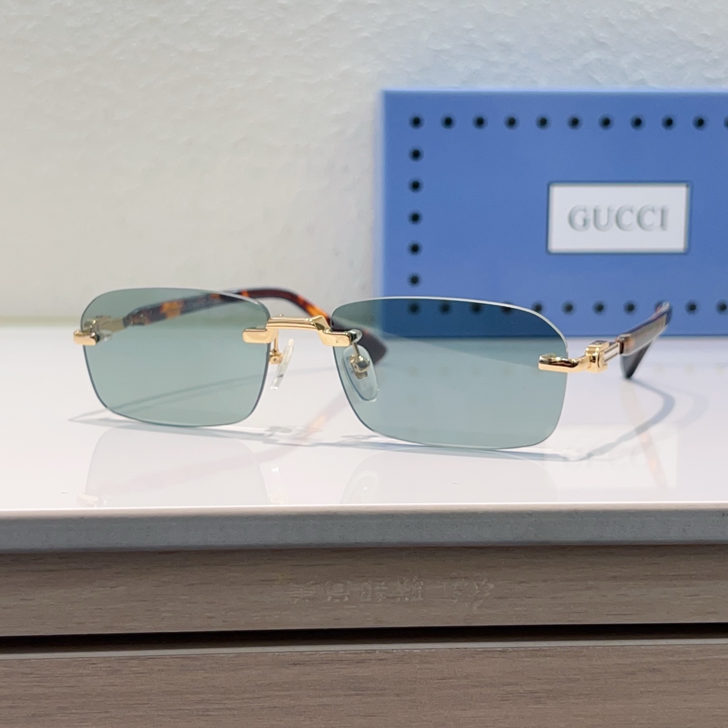 Gucci 08510548Gucci MODEL：GG1221S SIZE：56口16-140