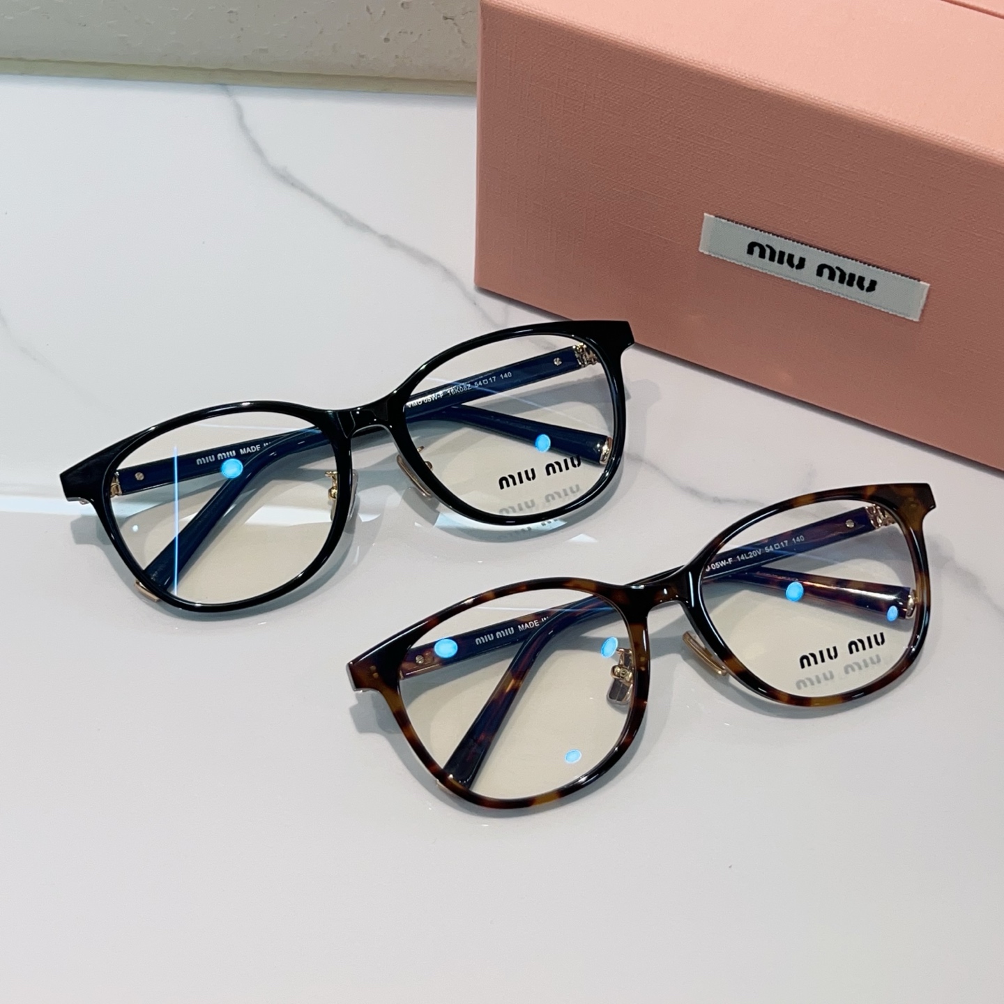 Miu Miu MIU M* VMU 05W-F