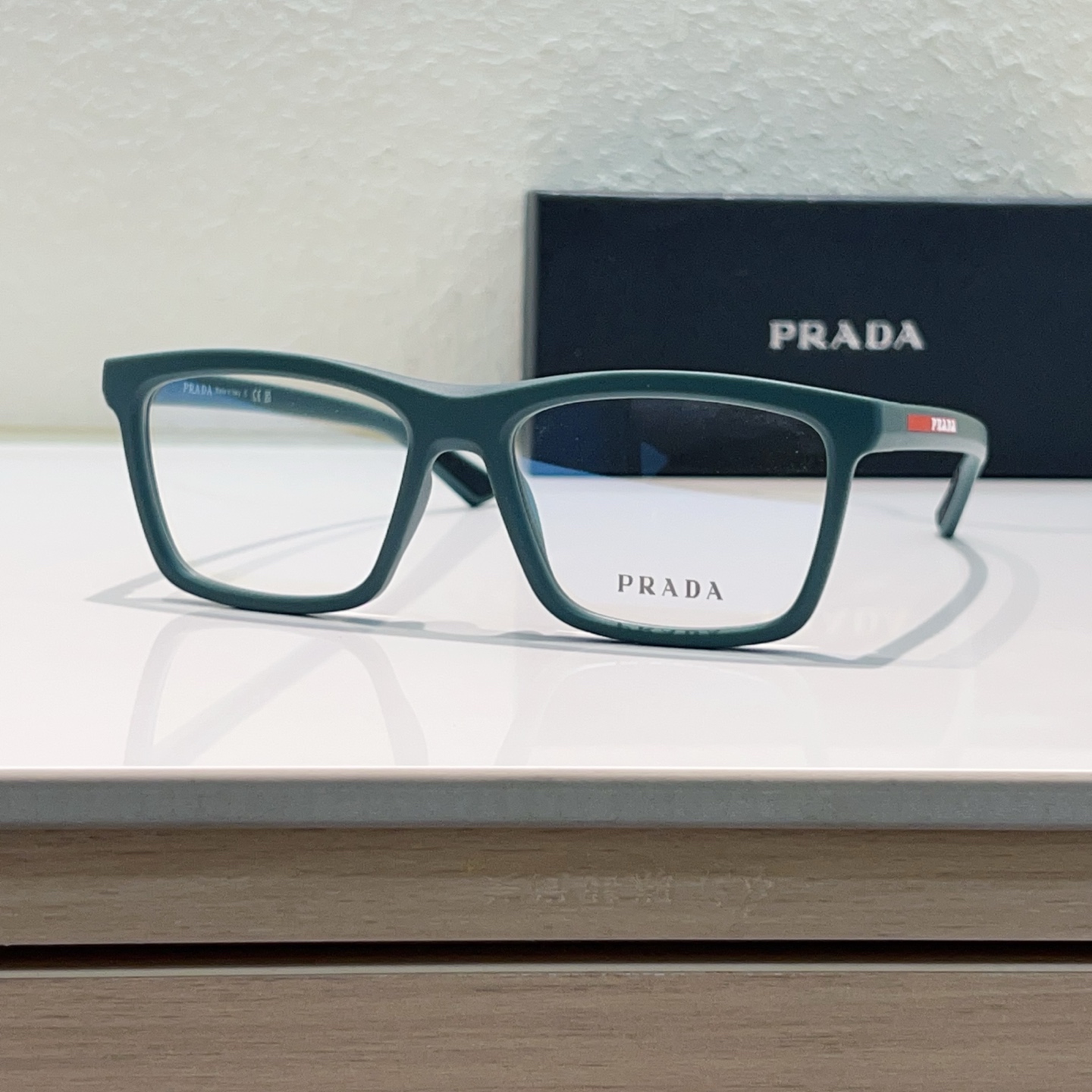 Prada PRAD*