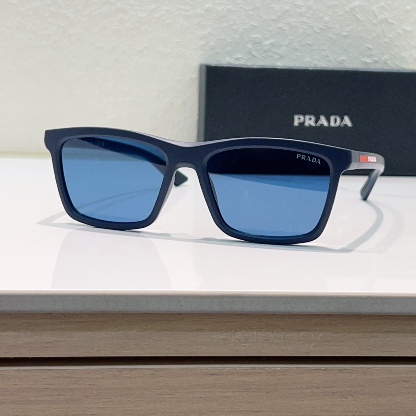 Prada PRAD*