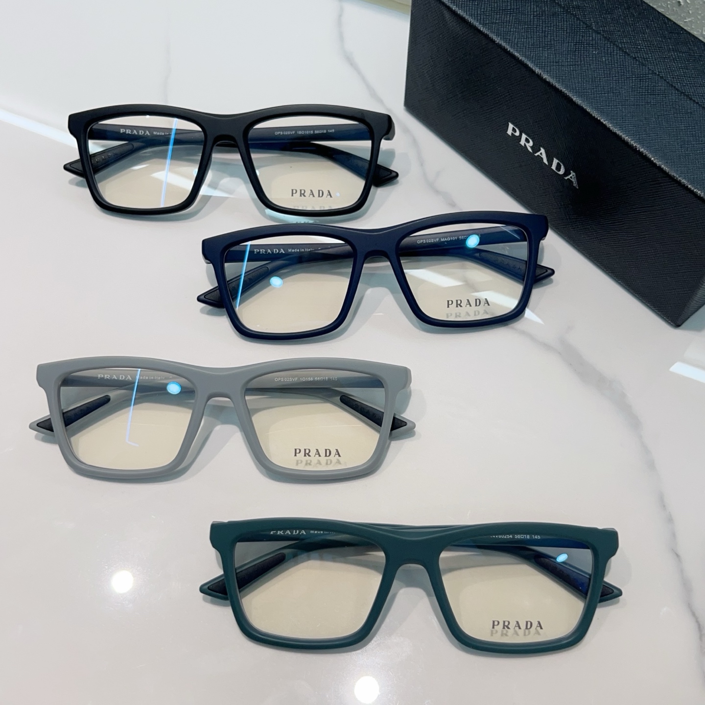 Prada PRAD*