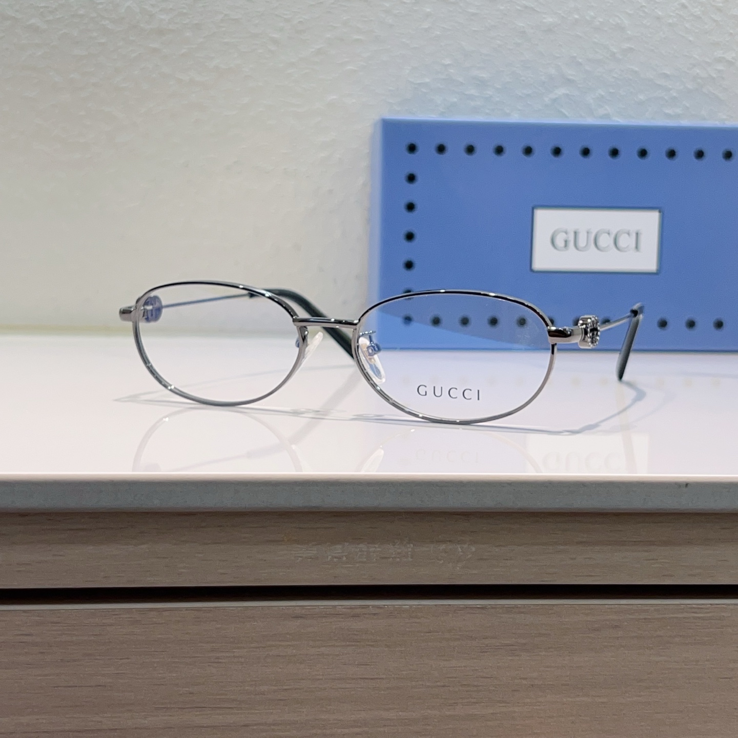 GUCCI Eyewear Metal Oval Full-Rim Frame