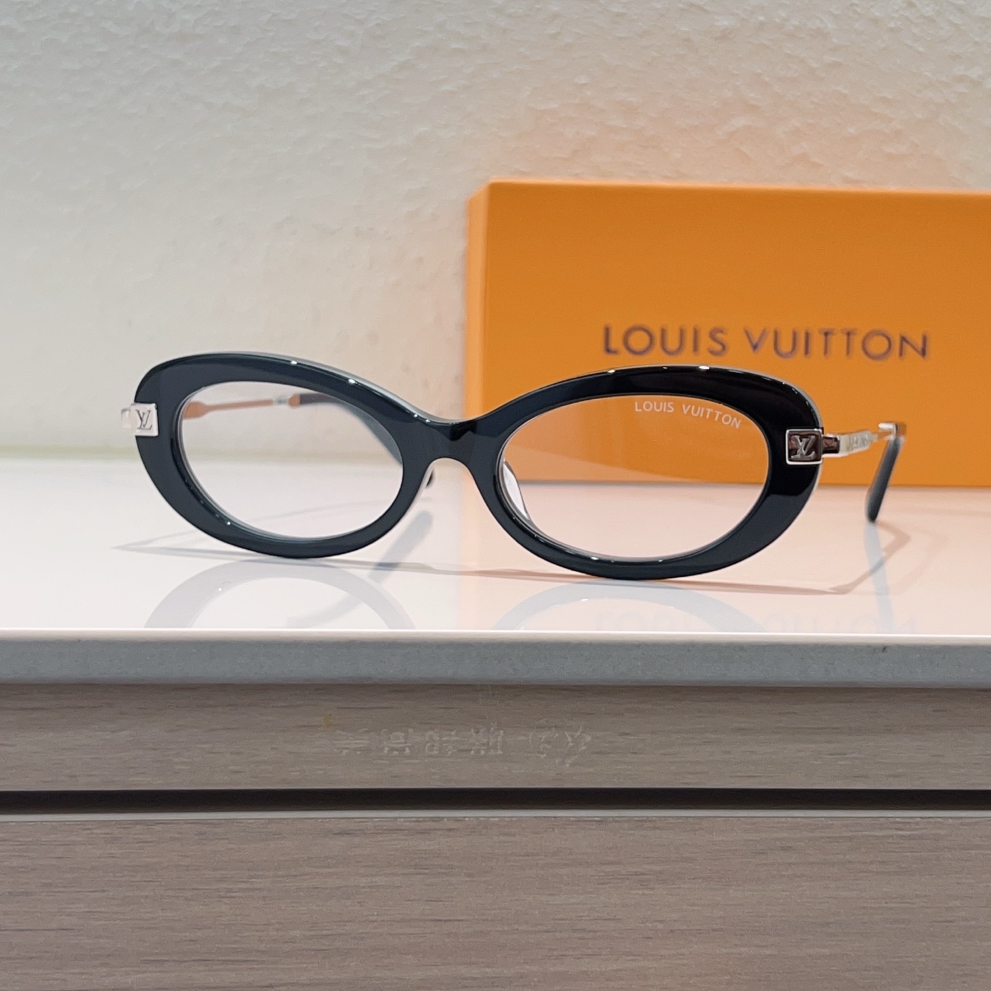 LOUIS VUITTON 眼镜 Z3556U 板材 椭圆形