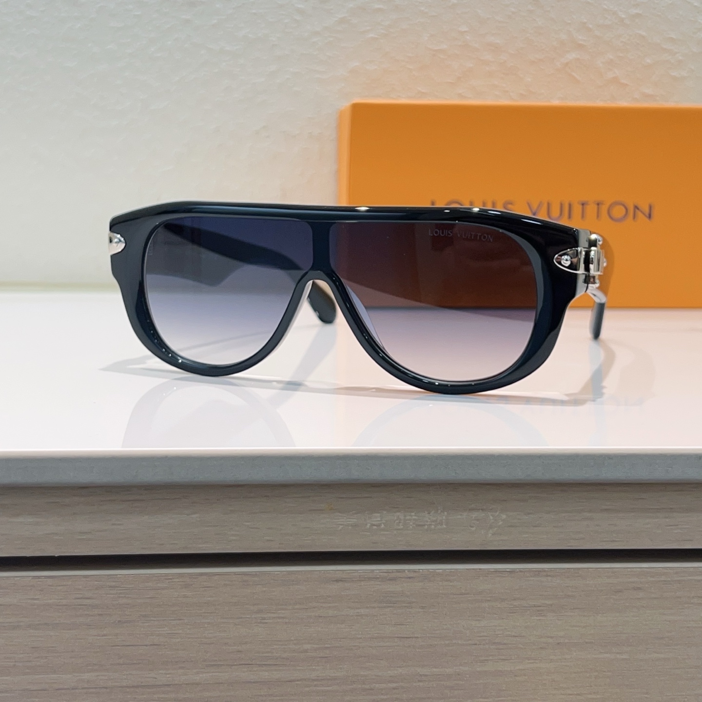 LOUIS VUITTON Sunglasses Z3497U Acetate Black Gradient Lenses