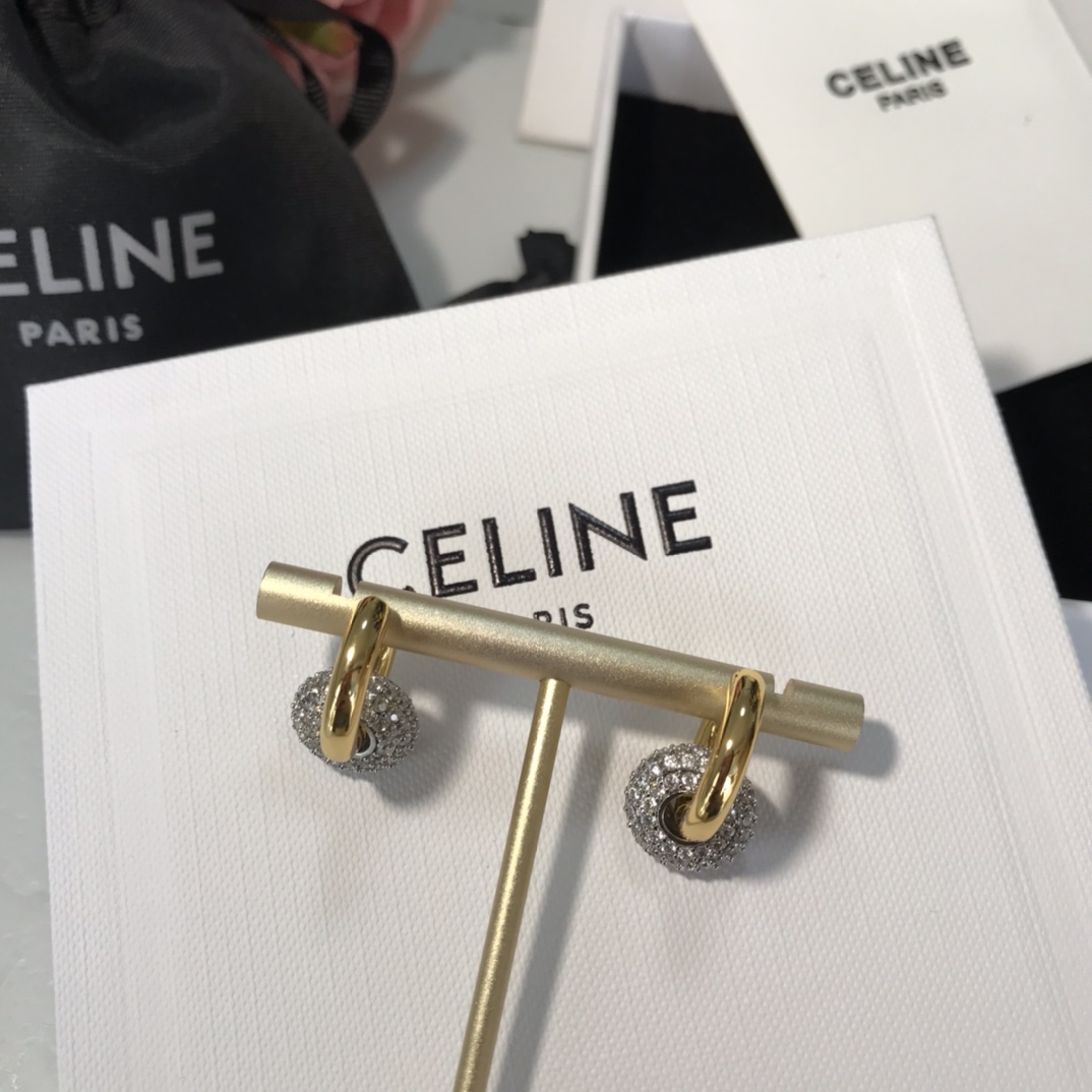 셀린느 귀걸이 69647 Celine Earrings