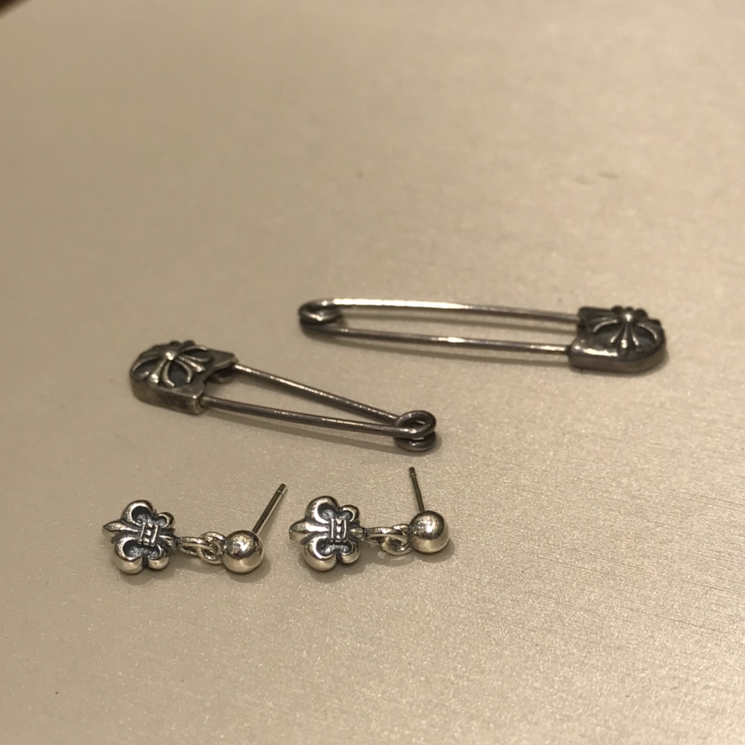크롬하츠 귀걸이 124470 Chrome Hearts Earrings 썸네일 이미지
