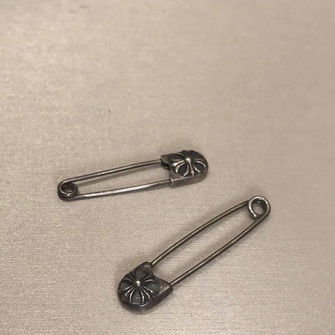 크롬하츠 귀걸이 124470 Chrome Hearts Earrings 썸네일 이미지