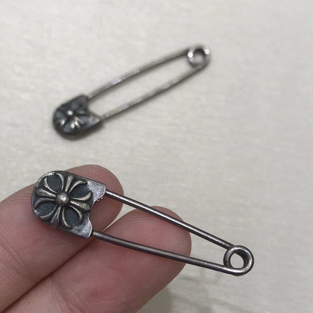 크롬하츠 귀걸이 124470 Chrome Hearts Earrings 썸네일 이미지