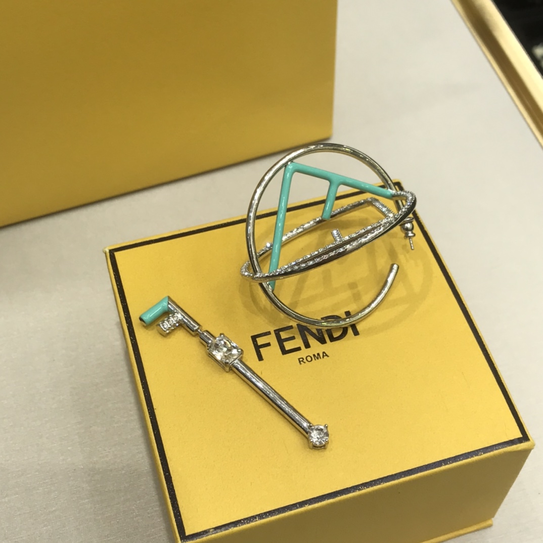 펜디 귀걸이 71429 Fendi Earrings 상세 이미지 3