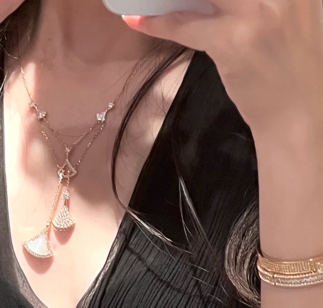 불가리 목걸이 64390 Bvlgari Necklace