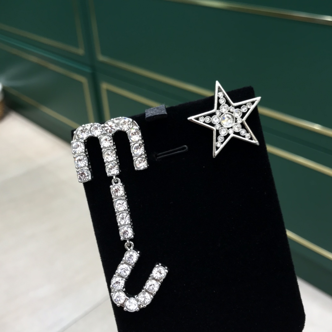 미우미우 귀걸이 61199 Miu Miu Earrings