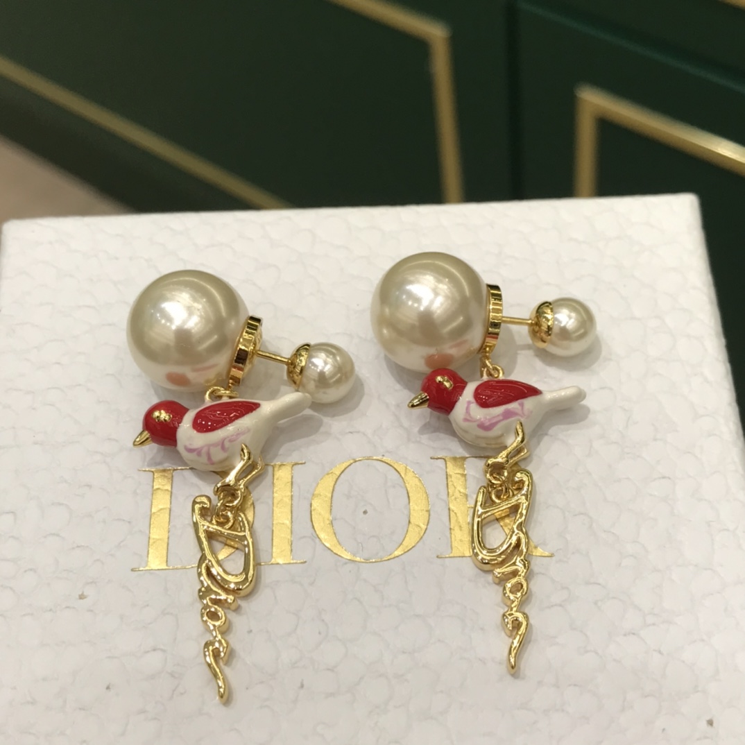 디올 귀걸이 133776 Dior Earrings 썸네일 이미지
