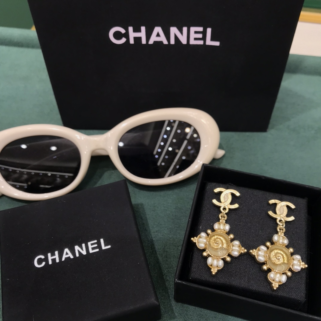샤넬 귀걸이 69157 Chanel Earrings